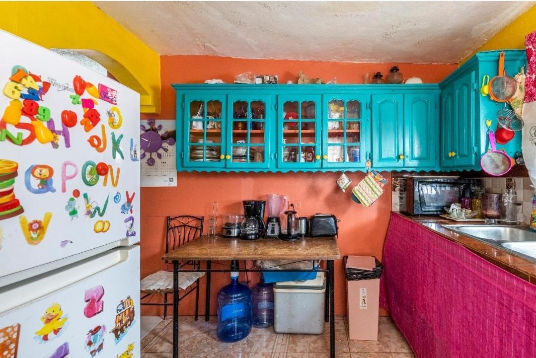 Colorful Private Room Oasis Montego Bay Exterior foto